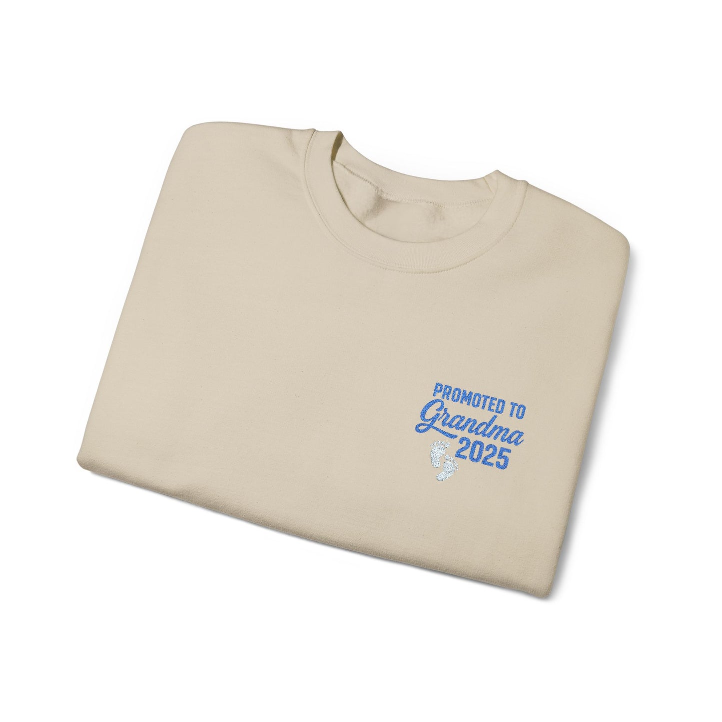 Promoted to Grandma 2025 Embroidered Design Sweatshirt ā Pregnancy Reveal Gift for Future Grandmas