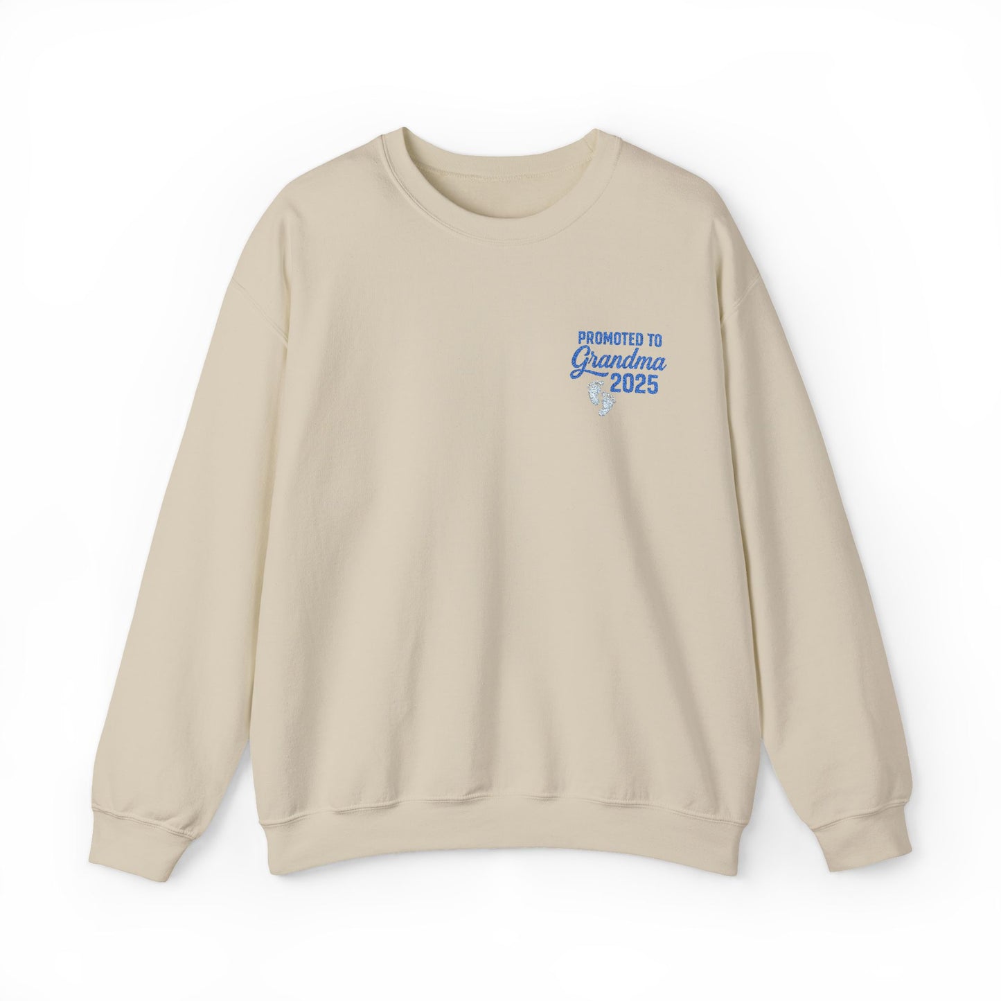 Promoted to Grandma 2025 Embroidered Design Sweatshirt ā Pregnancy Reveal Gift for Future Grandmas